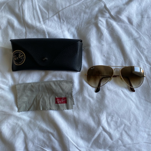 Ray Ban aviator Sunglasses - Picture 3 of 3